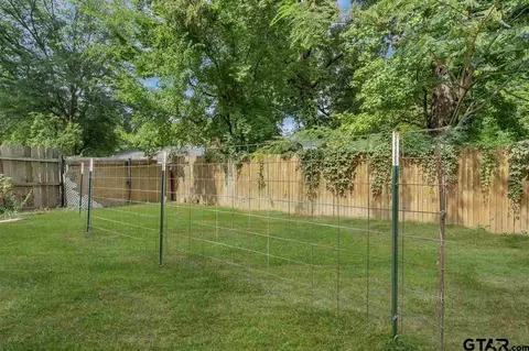 310 E Twilight, Longview, TX 75604 photo 21