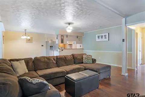 310 E Twilight, Longview, TX 75604 photo 4