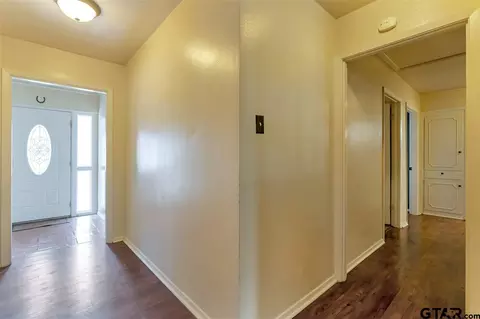 310 E Twilight, Longview, TX 75604 photo 3