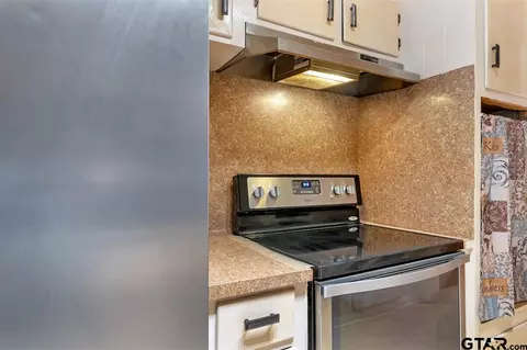 310 E Twilight, Longview, TX 75604 photo 6