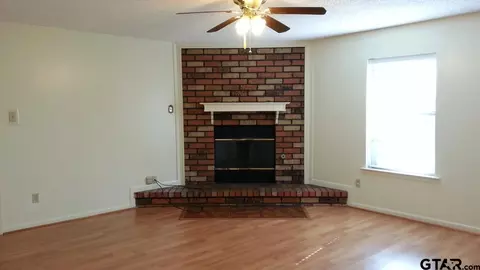 1316 Colgate, Longview, TX 75601 photo 8