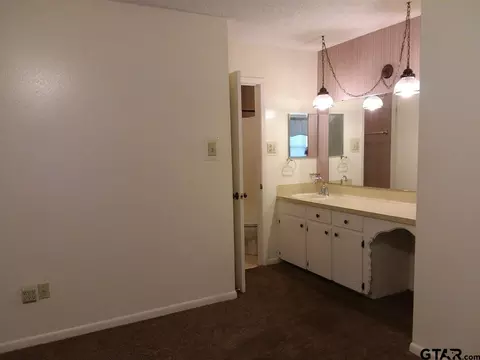 1316 Colgate, Longview, TX 75601 photo 13