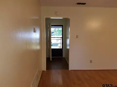1316 Colgate, Longview, TX 75601 photo 5