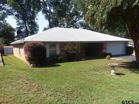 1316 Colgate, Longview, TX 75601 photo 2