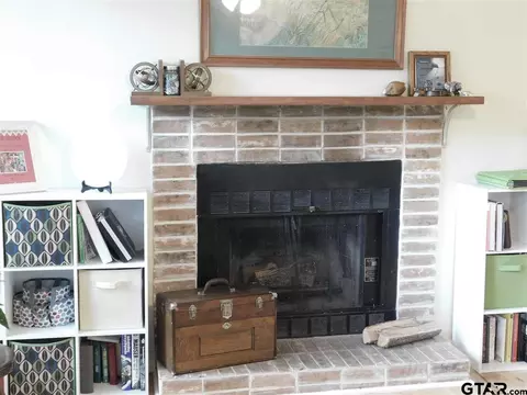 225 Spruce, Van, TX 75790 photo 4