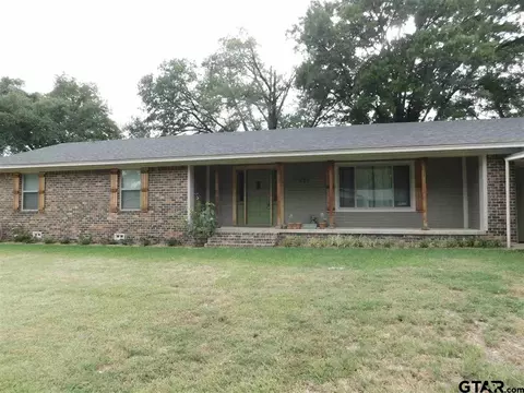 225 Spruce, Van, TX 75790 photo 1