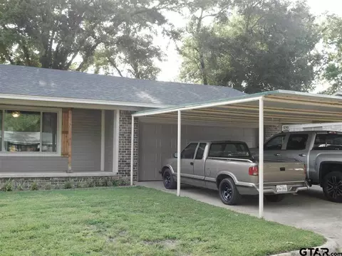 225 Spruce, Van, TX 75790 photo 2