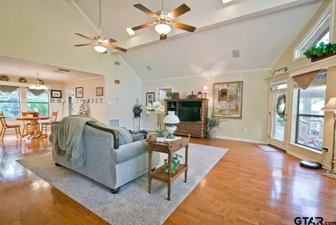 541 Hideaway Ln E, Hideaway, TX 75771 photo 21