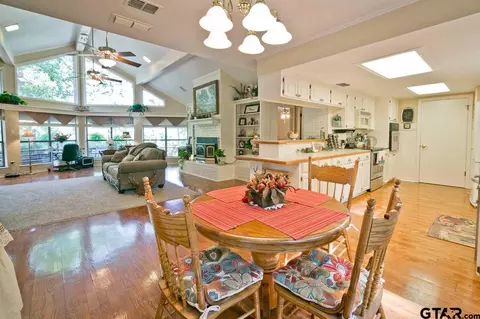541 Hideaway Ln E, Hideaway, TX 75771 photo 24