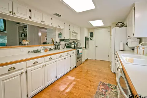 541 Hideaway Ln E, Hideaway, TX 75771 photo 25