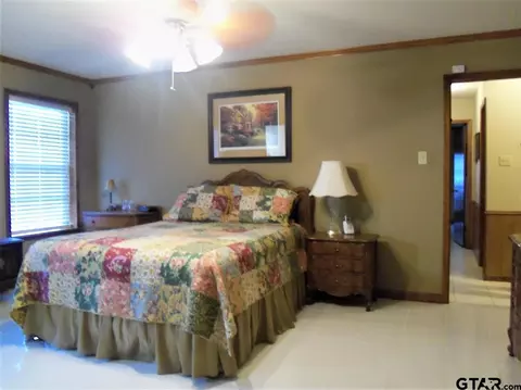 1916 Castlegate, Henderson, TX 75654 photo 14