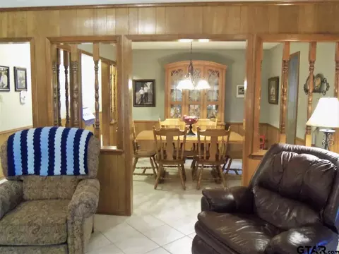 1916 Castlegate, Henderson, TX 75654 photo 6