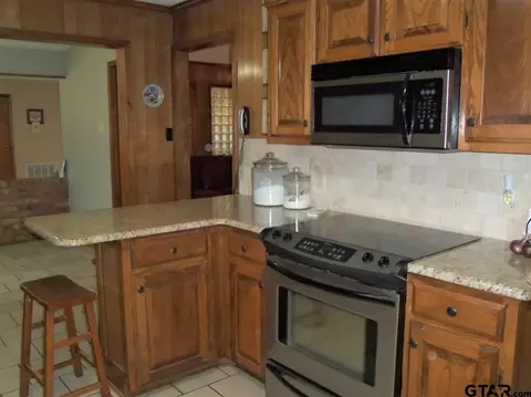 1916 Castlegate, Henderson, TX 75654 photo 8