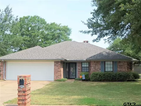1916 Castlegate, Henderson, TX 75654 photo 1