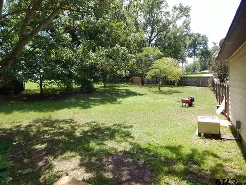 1007 Iris Ln, Gilmer, TX 75644 photo 19