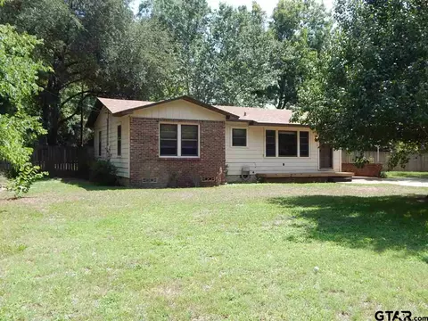 1007 Iris Ln, Gilmer, TX 75644 photo 4