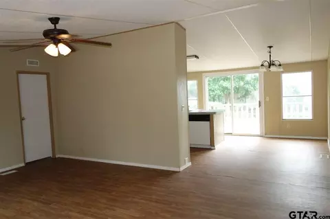 982 Cheyenne, Quitman, TX 75783 photo 5