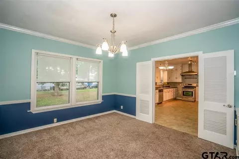 200 E Ann Dr, Longview, TX 75601 photo 6