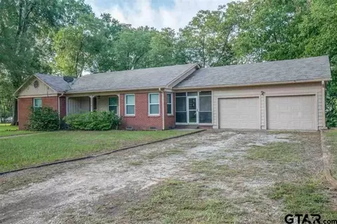 200 E Ann Dr, Longview, TX 75601 photo 3