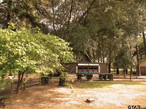 127 Hide A Way Ln E, Hideaway, TX 75771 photo 2