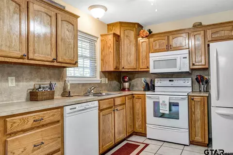 3901 Thomas St, Longview, TX 75605 photo 6