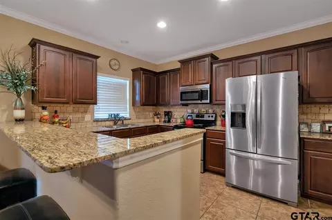111 Brookway Ln, Longview, TX 75604 photo 10