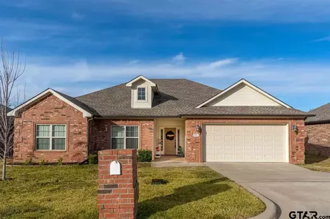 111 Brookway Ln, Longview, TX 75604 photo 1