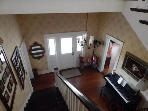513 E Cass, Gilmer, TX 75645 photo 5
