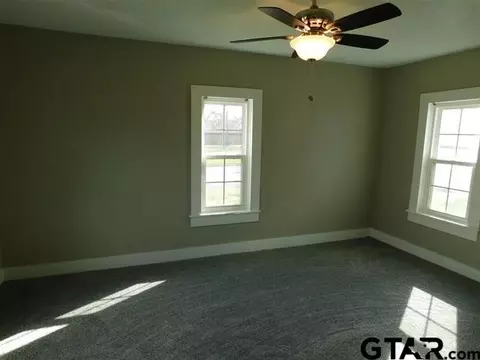 1122 Titus, Gilmer, TX 75644 photo 7
