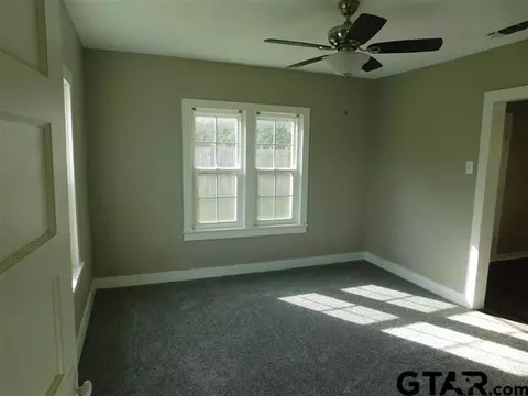 1122 Titus, Gilmer, TX 75644 photo 9