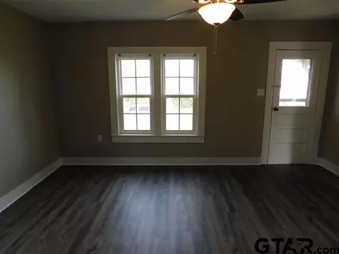 1122 Titus, Gilmer, TX 75644 photo 5