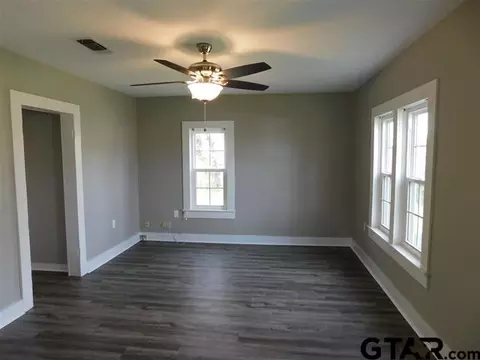 1122 Titus, Gilmer, TX 75644 photo 6