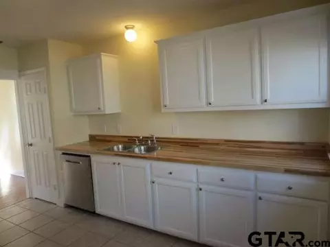 500 E Rix, Tyler, TX 75701 photo 8