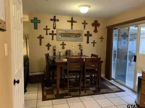 3909 Thomas, Longview, TX 75605 photo 3