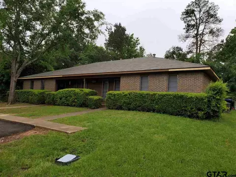 306 Blake Dr, Longview, TX 75604 photo 1