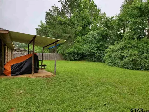 306 Blake Dr, Longview, TX 75604 photo 8