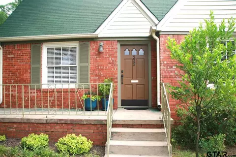 225 E Rix St, Tyler, TX 75701 photo 3