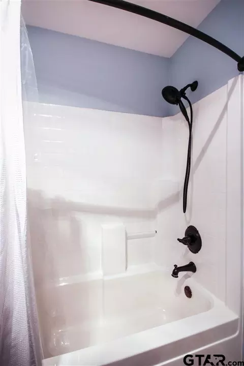 310 Ithaca Dr, Longview, TX 75604 photo 9