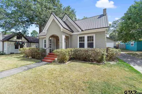 413 E Rix St, Tyler, TX 75701 photo 2