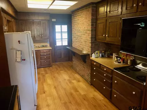 313 E Cj Wise, Naples, TX 75568 photo 15
