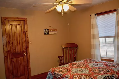 116 E Oak St, Yantis, TX 75497 photo 8