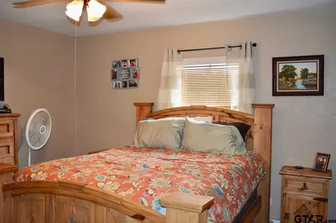 116 E Oak St, Yantis, TX 75497 photo 5