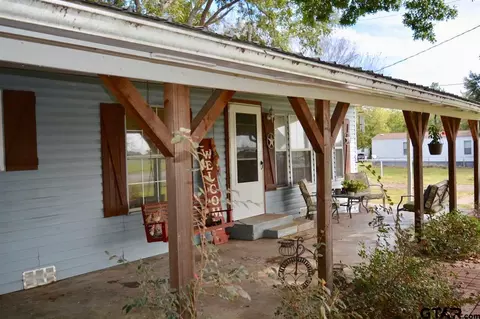 116 E Oak St, Yantis, TX 75497 photo 1