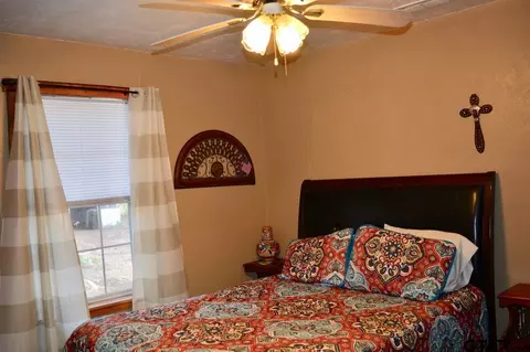 116 E Oak St, Yantis, TX 75497 photo 9