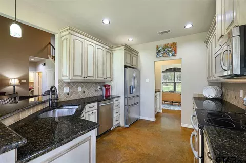 11202 Cedar Dr, Mabank, TX 75156 photo 13