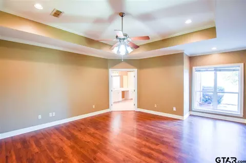 200 Burton Dr, Longview, TX 75603 photo 21