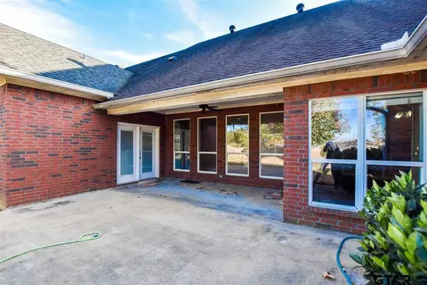 200 Burton Dr, Longview, TX 75603 photo 43