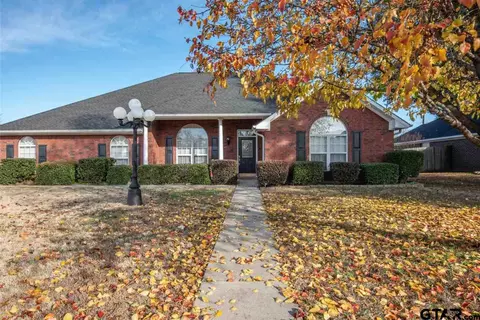 100 Codee Ct, Mount Pleasant, TX 75455 photo 1