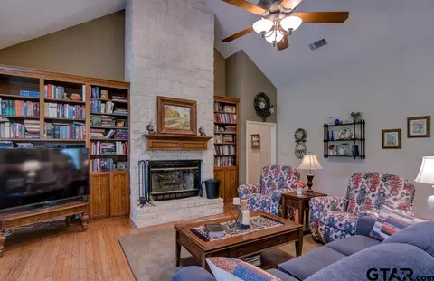 7976 Fox Rd, Gilmer, TX 75644 photo 10