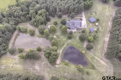 7976 Fox Rd, Gilmer, TX 75644 photo 2